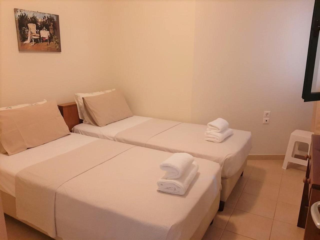 Giannos Apartments Agia Efimia Esterno foto